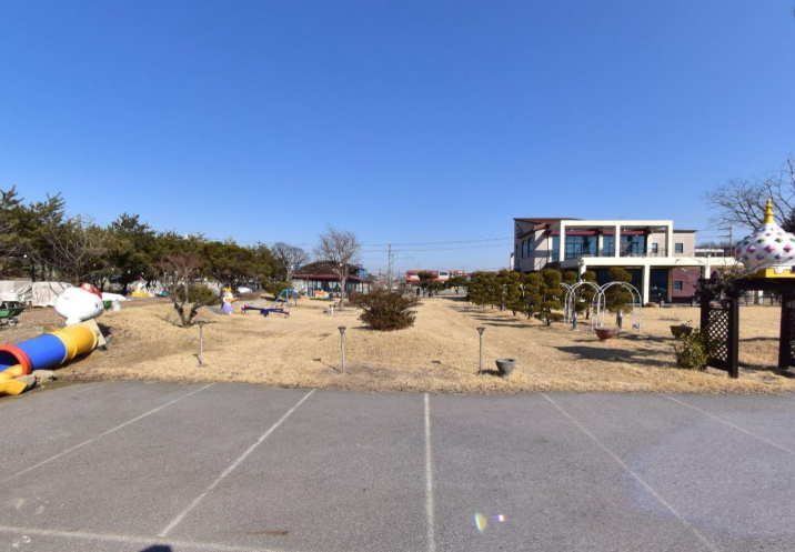 [f303094]천안시 서북구 성거읍 소우리 가든식당 매매 2000/295p 58억, 임대 30000/1300만원
